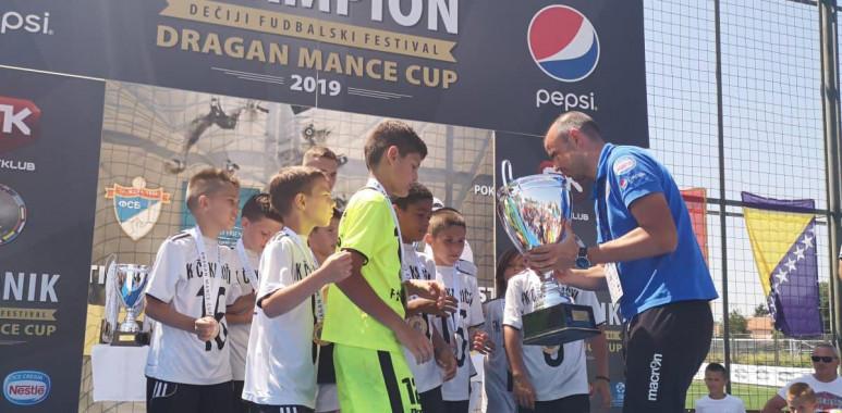Čukaričkom trofej na dečjem fudbalskom festivalu „Dragan Mance kup 2019”--